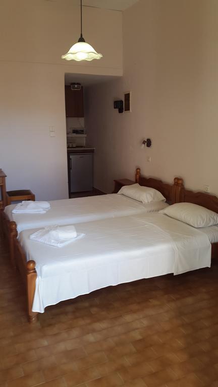 Stelios Rooms Palaiochora Dış mekan fotoğraf
