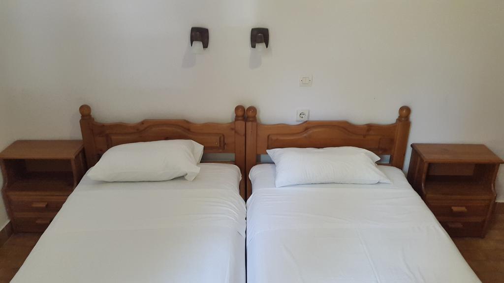 Stelios Rooms Palaiochora Dış mekan fotoğraf