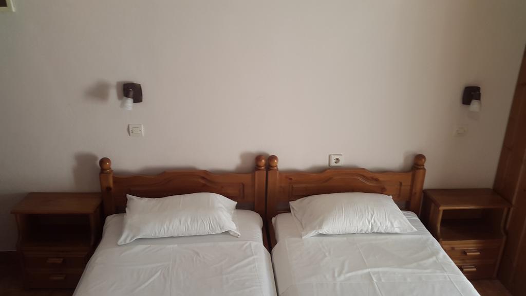 Stelios Rooms Palaiochora Dış mekan fotoğraf