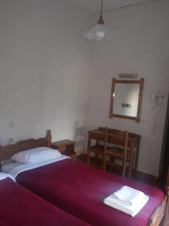 Stelios Rooms Palaiochora Dış mekan fotoğraf