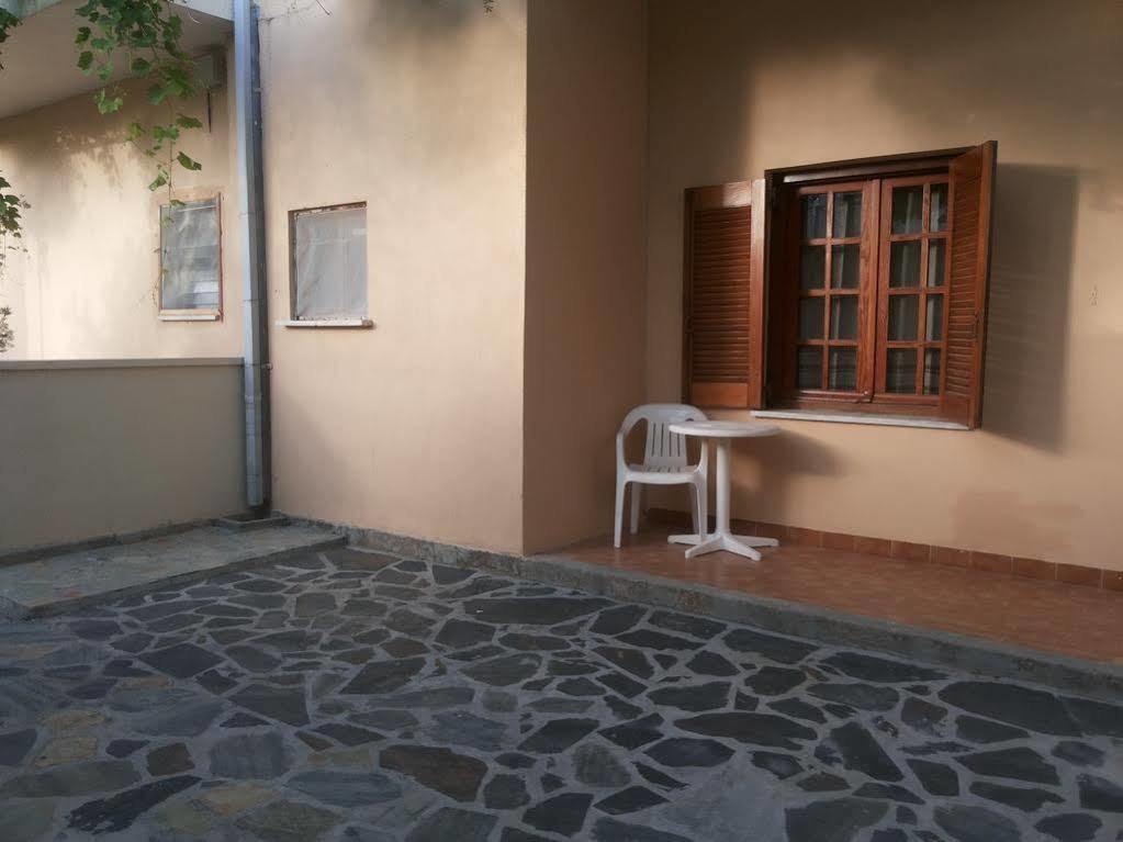 Stelios Rooms Palaiochora Dış mekan fotoğraf