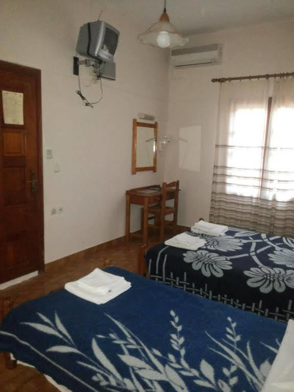 Stelios Rooms Palaiochora Dış mekan fotoğraf